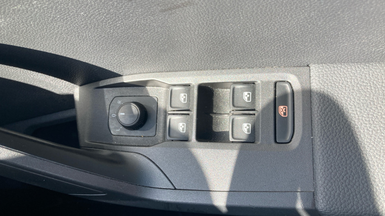 SEAT Arona 1.0 TSI 115 SE [EZ] 5dr DSG Petrol Hatchback